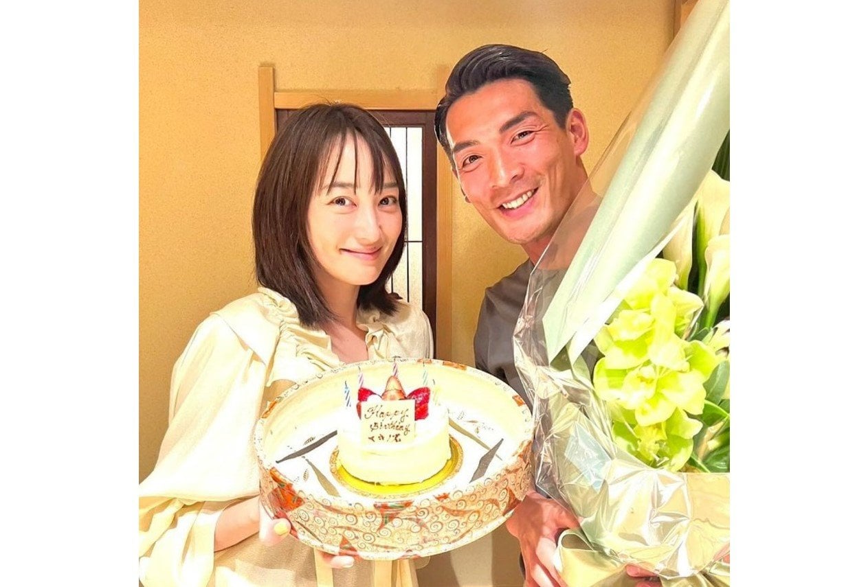 槙野智章さん 妻・高梨臨さんとの夫婦ショット 誕生日に公開 「妻よ