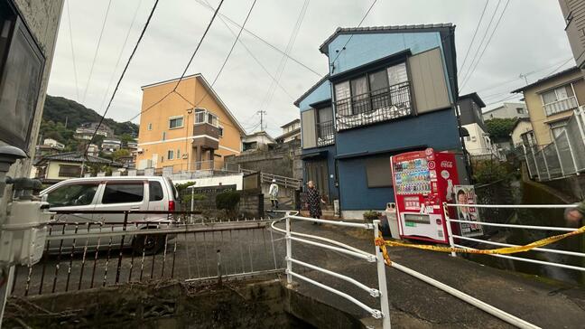 【速報】長崎市伊良林で建物火災「民家2階から火が出ています」|TBS NEWS DIG