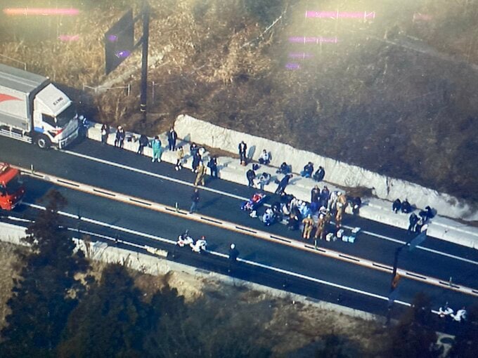 少なくとも24人ケガ　「炎が上がり煙が充満している」　東広島バイパスのトンネル内で車両火災　付近は通行止めに　|　RCC NEWS | 広島ニュース | RCC中国放送