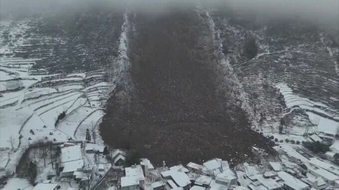 中国雲南省で山崩れ　47人生き埋め　その後8人の死亡確認