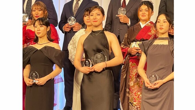 スノーボード世界女王・三木つばきがMVP獲得「大谷選手にも負けない活躍を」冬季五輪での金メダルを誓う|TBS NEWS DIG