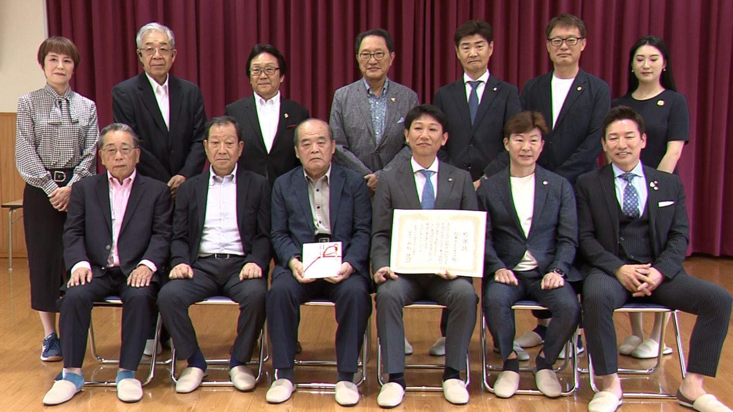 岡山東ライオンズクラブが幼稚園に寄付金「子どもたちの安心・安全な