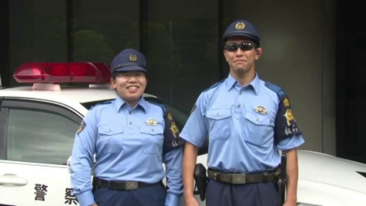 かなり涼しく感じます」県警がポロシャツ型夏制服を導入へ 暑さ対策で