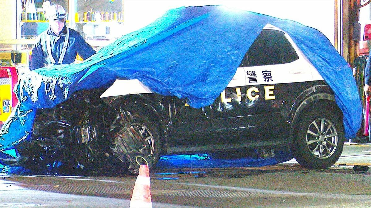 事故当時、パトカーの進行方向は赤　緊急走行中に乗用車と衝突　70代男女と男性巡査が重軽傷　山梨
