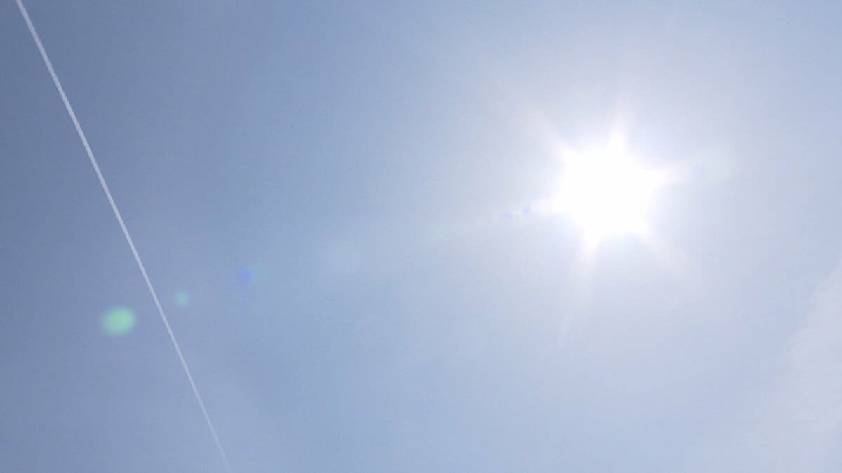 高梁市で37.1℃　各地で猛暑日に　岡山・香川の観測地点23か所のうち17か所で今年の最高気温を更新　じゅうぶんな熱中症対策を