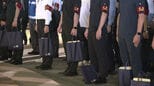 「暴力追放・安全安心パトロール」警察官らが客引きや暴力団の撲滅を呼びかけ　飲食店など600店舗を訪問　北九州市小倉北区|TBS NEWS DIG