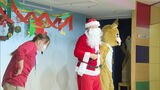 サンタやトナカイとダンスに挑戦　子育て支援施設でクリスマスイベント　北九州　|　福岡のニュース｜RKB NEWS｜RKB毎日放送