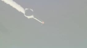 「あんなに高いところまで行ったのに…ショック」カイロス3号機失敗、見学者は悲喜こもごも「飛んでくれただけで満足」「また来る、応援してるよ」　3月5日11時10分にリフトオフするもミッション達成ならず「飛行中断措置」　スペースワンが発表|TBS NEWS DIG