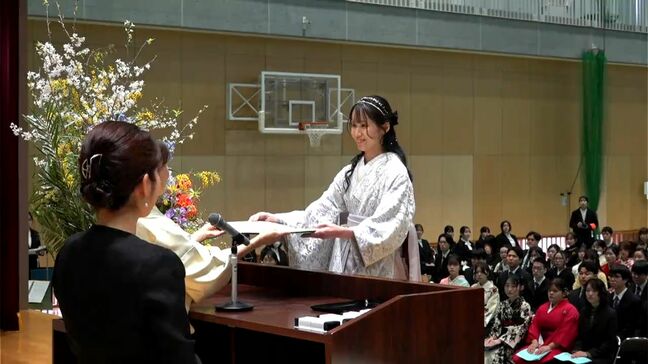 「鹿児島で貢献できる人に…」志學館大学で卒業式 卒業生327人のうち7割が県内で就職|TBS NEWS DIG