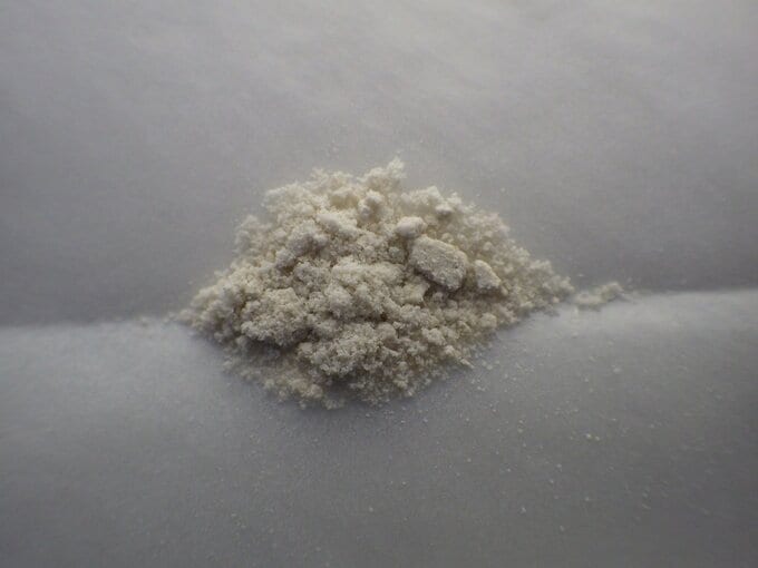 荷物から 麻薬「ケタミン」「MDMA」「THC」が次々と… 密輸入容疑で外国人2人を逮捕|TBS NEWS DIG