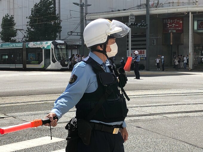 広島市中心部の交差点で “信号機が正常に作動せず” 一時 警察官が手動で制御して対応|TBS NEWS DIG