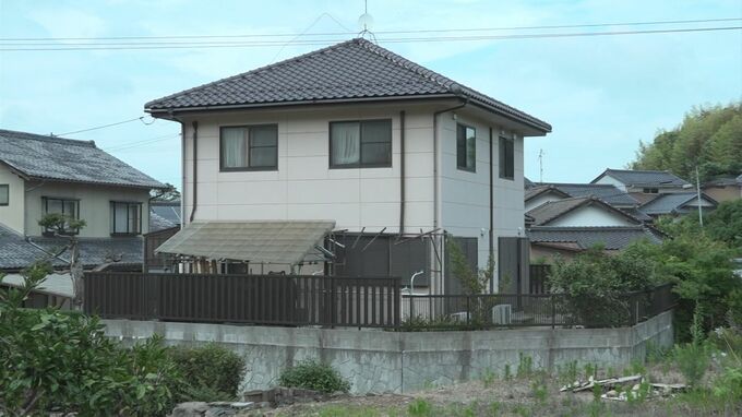 兄の頭部を鈍器で殴り、腹部を刃物で刺し殺害した疑い　父親殺害容疑で逮捕の男を再逮捕…家の中で単独で犯行か「否認します」容疑を否認　島根・出雲市|TBS NEWS DIG