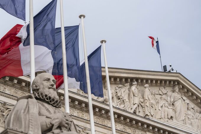 フランス格付け見通し「ネガティブ」に引き下げ-ムーディーズ