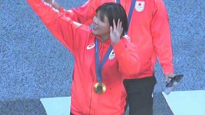 レスリング金・鏡優翔「感謝の気持ちを伝えることができてうれしい」パリ五輪・パリパラメダリストら合同パレード|TBS NEWS DIG