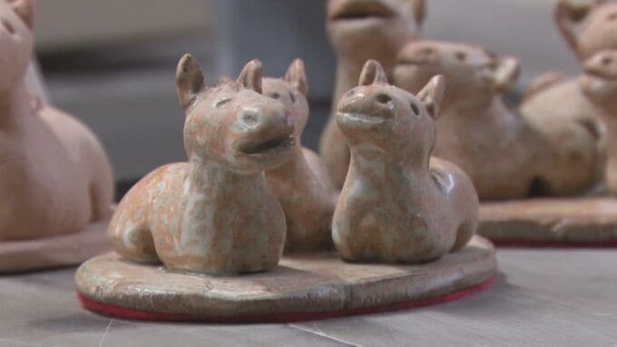 「駆け上がるような年に」　石見焼の窯元で“干支の置物づくり”　島根県浜田市|TBS NEWS DIG