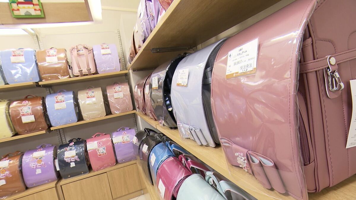 早くも来年春入学する小学生に向けた ”ランドセル商戦” 活気