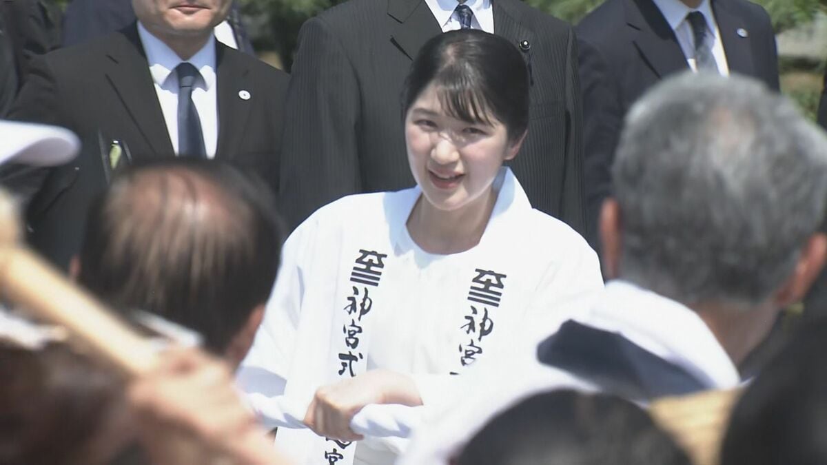 愛子さまが法被姿でお木曳にご参加　伊勢神宮の式年遷宮に向けた伝統行事　三重県