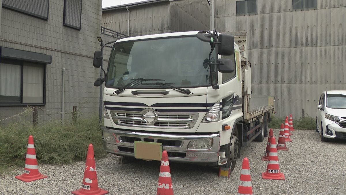 左折してきたトラックの下敷きに…自転車で交差点を渡っていた74歳女性がはねられ重体 名古屋・港区