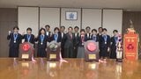 剣道で全国制覇 中村学園女子中学高校が知事に報告 | 福岡のニュース|RKB NEWS|RKB毎日放送