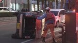 市道交差点で車が横転しガラス散乱　熊本市中央区練兵町　運転手は自力で脱出|TBS NEWS DIG