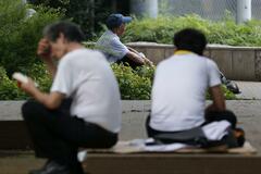 団塊世代は75歳、“働かない高齢者”急増で実は「消費にブレーキ」　賃上げ届かぬシニアに仕事が必要| TBS CROSS DIG with Bloomberg