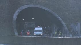 【速報】新名神高速上下線で通行止め菰野IC～亀山西JCT　トンネルで大型トラックが追突　車両火災で少なくとも4人死亡|TBS NEWS DIG