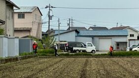 【続報】住宅街でのクマ人身被害…一夜明けて猟友会などが巡回、荻浦小・岩瀬小中学校は登校遅らせ対応　40代女性 犬の散歩中に襲われた現場　富山|TBS NEWS DIG