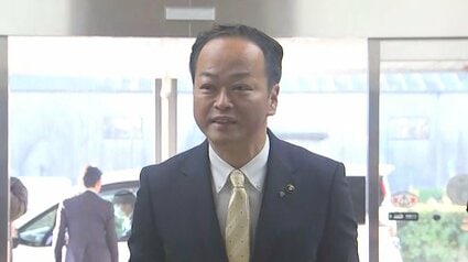 臼と杵2本　兵庫県豊岡市　直径約46cm 高さ約48cm 配達も可能 元厚労省官僚の西岡隆市長が初登庁 「新たな未来を築く」と抱負 大分