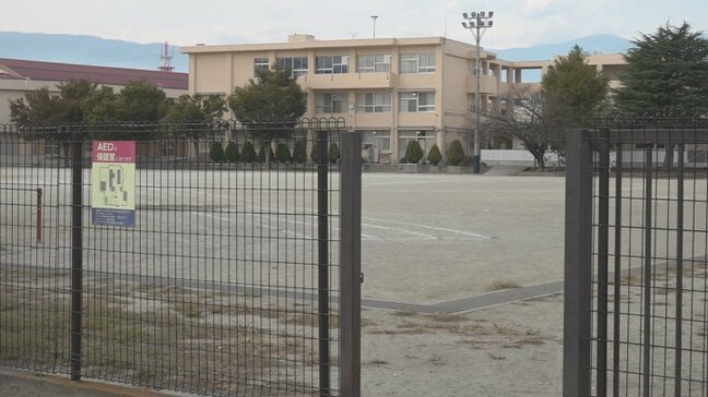 打ち上げ花火の一部が観客の中に飛び込む　５人軽傷　自治会主催のふるさと祭り　山梨|TBS NEWS DIG