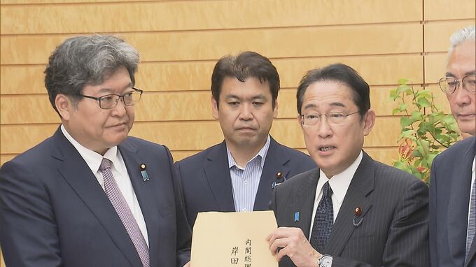 防衛増税　「2025年以降」に先送り可能に　自民特命委が岸田総理に提言