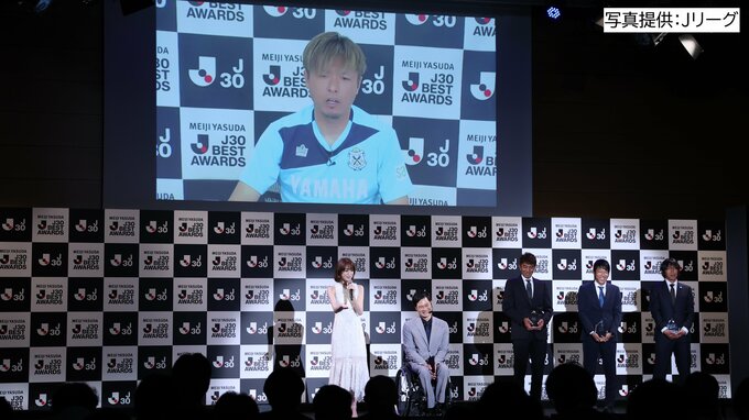 Ｊリーグ３０周年　ＭＶＰは遠藤保仁選手　ベストイレブンに歴代のレジェンドが集結　あの選手は？|TBS NEWS DIG
