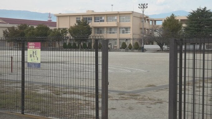 打ち上げ花火の一部が観客の中に飛び込む　５人軽傷　自治会主催のふるさと祭り　山梨　|　山梨のニュース | ＵＴＹテレビ山梨