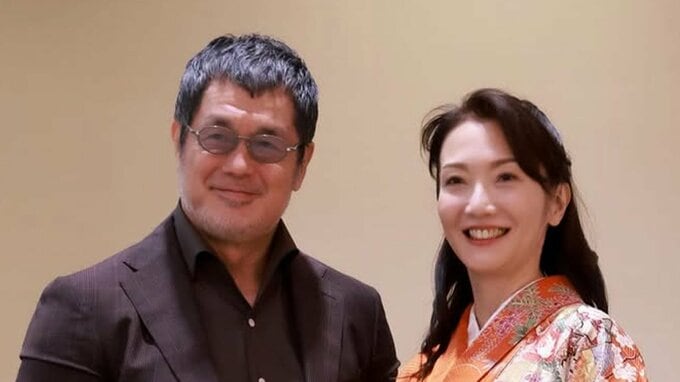 【 髙田延彦 】　妻・向井亜紀の大学卒業を報告 　40年越しの復学で「成瀬仁蔵賞」も受賞　「ハッピーな一日になりましたな♪おめでとう」|TBS NEWS DIG