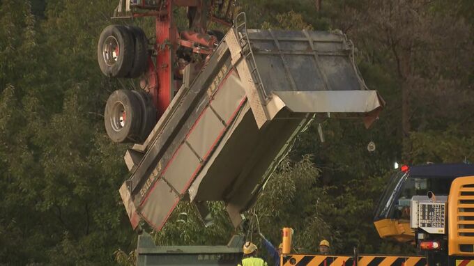 ダンプカーが車に衝突　３人死傷させた罪に問われた運転手に検察は禁錮5年を求刑　弁護側は「一時的な体調不良による事故の可能性を否定できない」と無罪を主張　広島|TBS NEWS DIG