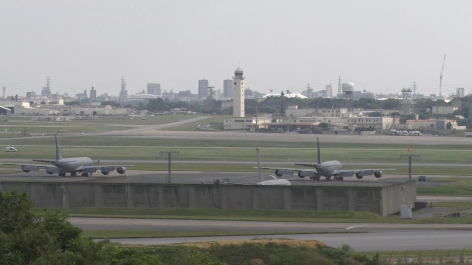 米軍パラシュート訓練 嘉手納基地で予定の訓練は中止か 東京・福生市