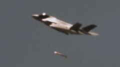 米政府　航空機搭載型の改良型核爆弾「B61-13」の開発へ| TBS CROSS DIG with Bloomberg