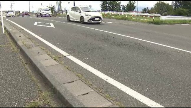 道路を横断中の会社員の50歳男性が…軽乗用車にはねられ死亡…全身を強く打って病院搬送…現場は長野・松本市の街灯や横断歩道のない市道交差点|TBS NEWS DIG