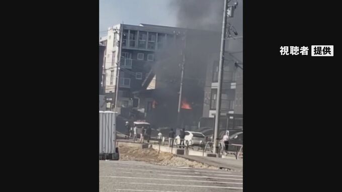 金沢市で木造3階建て住宅が半焼 外出中でけが人なし　|　石川県のニュース｜MRO北陸放送
