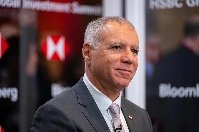 HSBCトップ、グローバル信頼感への打撃警戒－イラン戦争の不確実性で