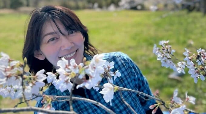 【 佐藤藍子 】〝フサフサモフモフの家族〟とお花見を満喫　「少しでも過ごしやすい季節が長いといいなぁ」|TBS NEWS DIG