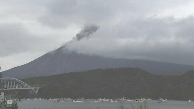 桜島で爆発あいつぐ　噴煙600ｍ　【13日14日の降灰予報】鹿児島・熊本・宮崎|TBS NEWS DIG