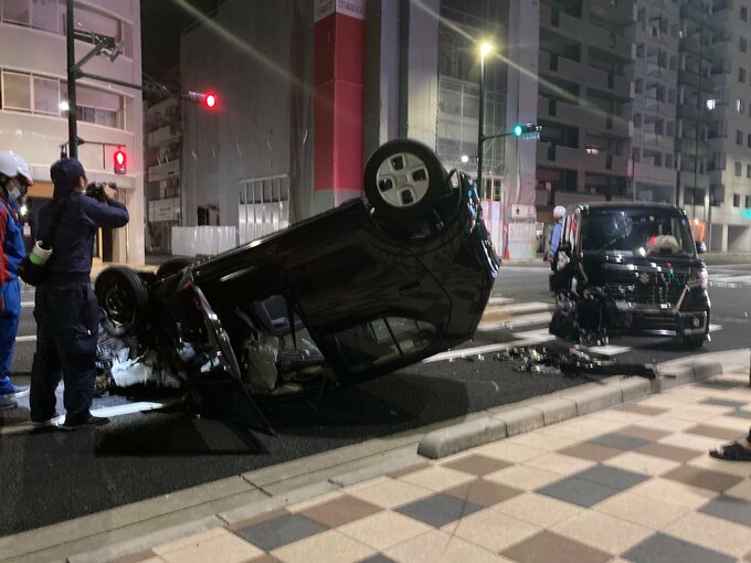 軽乗用車同士が衝突　１台は横転　運転していた男性（52）が意識不明の重体　広島　|　RCC NEWS | 広島ニュース | RCC中国放送