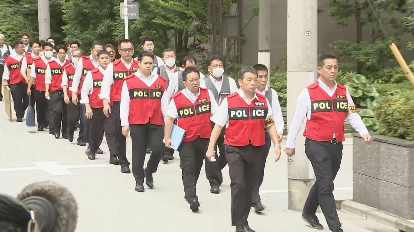 【速報】警視庁などが指定暴力団「住吉会」本部事務所を家宅捜索 港区に移転後初 盗難車にナンバープレート付け替え容疑で幹部男の逮捕受け