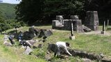 近代製鉄発祥の地「橋野鉄鉱山」 世界遺産登録から9年 岩手・釜石市の橋野高炉跡で市民らが清掃活動|TBS NEWS DIG