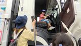 「夢のような経験」大型トラックの運転席に子どもたちは大興奮「トラックフェスタ2025」運送業界への理解深める=静岡　|　静岡のニュース | SBSNEWS | 静岡放送
