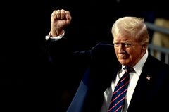 日本の中小型株高は短命に、トランプ相場に沸く米国と異なる金利事情| TBS CROSS DIG with Bloomberg