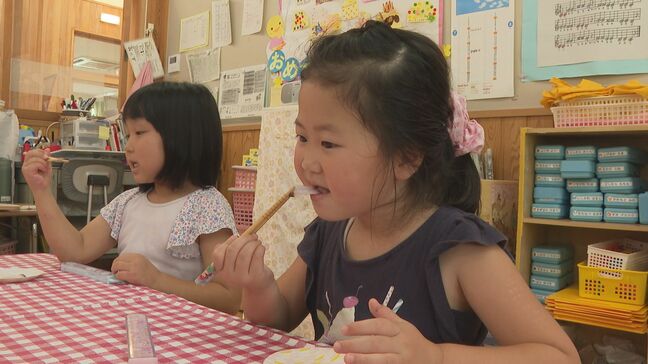 「吸盤が気持ちよかった！」保育園に生きたタコ登場！園児たちは大興奮　刺身で食べて…「おいしい！」|TBS NEWS DIG