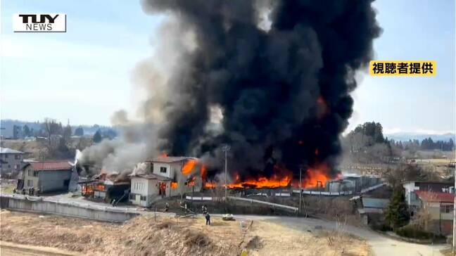 仮設トイレ数百台と住宅が焼けた火災 ガスバーナーでプラスチックの”色再生”作業をし炎が上がる 動画サイトなどに投稿されている再生方法(山形・大江町) |TBS NEWS DIG