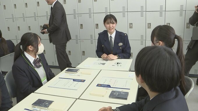 警視庁の合格者が警察学校で開催されたイベントに参加　警察官と行政職員など約700人が仕事などへの理解深める|TBS NEWS DIG