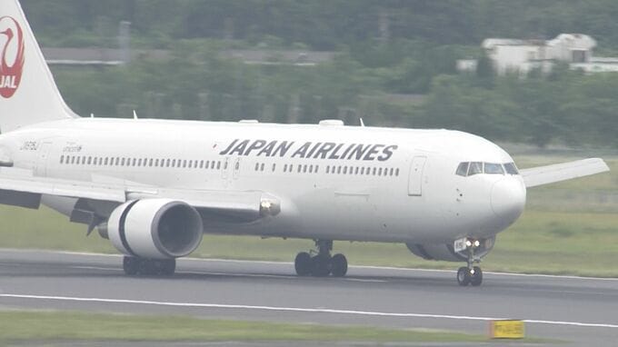 【速報】羽田空港発鹿児島空港行きJAL645便が成田空港に緊急着陸　タイヤがパンクか|TBS NEWS DIG